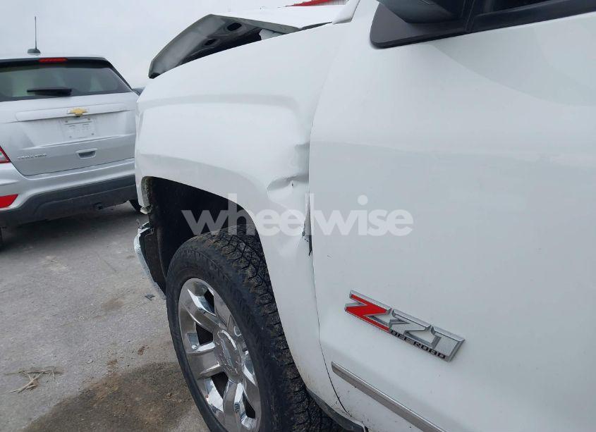 Photo 6 of 2015 Chevrolet Silverado 1500 2LT (VIN 1GCVKREC7FZ421032)