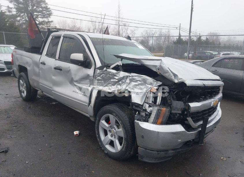 2016 Chevrolet Silverado 1500 1LT (VIN 1GCVKREC7GZ174127) main photo
