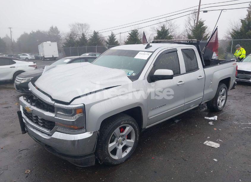 Photo 2 of 2016 Chevrolet Silverado 1500 1LT (VIN 1GCVKREC7GZ174127)