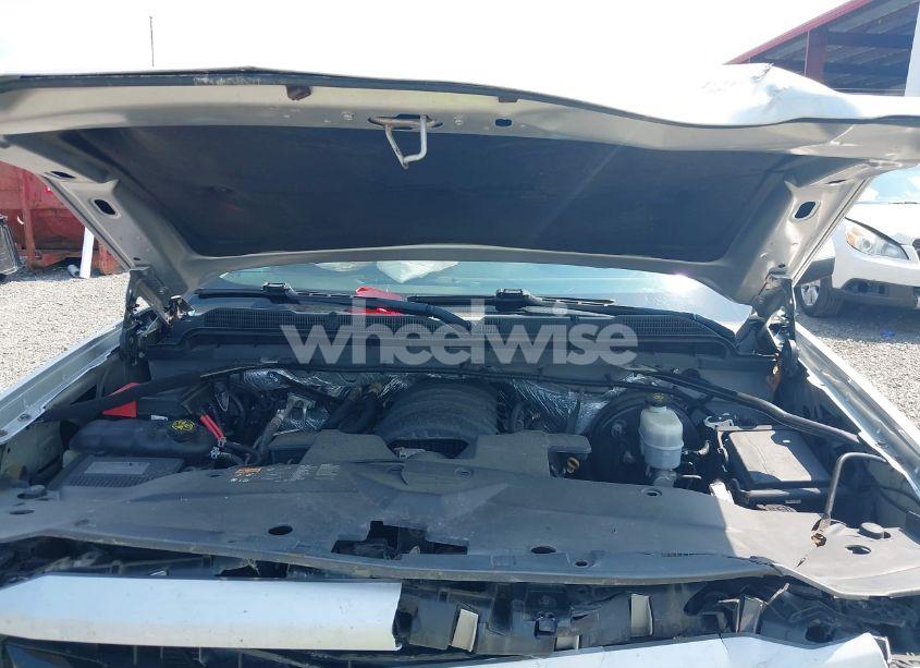 Photo 10 of 2016 Chevrolet Silverado 1500 2LT (VIN 1GCVKREC7GZ243947)