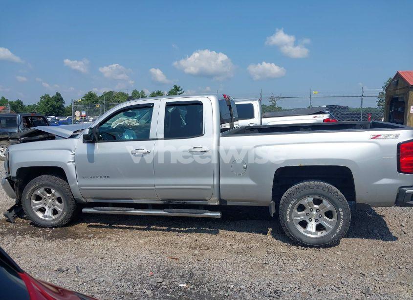 Photo 14 of 2016 Chevrolet Silverado 1500 2LT (VIN 1GCVKREC7GZ243947)