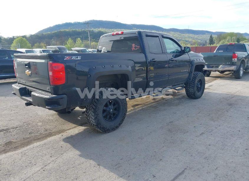 Photo 4 of 2016 Chevrolet Silverado 1500 2LT (VIN 1GCVKREC7GZ301894)