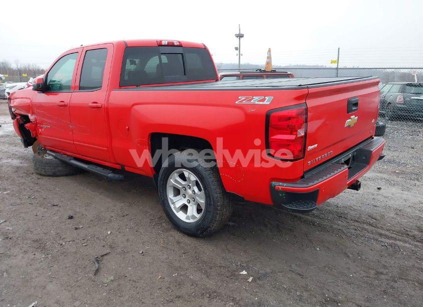Photo 3 of 2016 Chevrolet Silverado 1500 2LT (VIN 1GCVKREC7GZ386655)