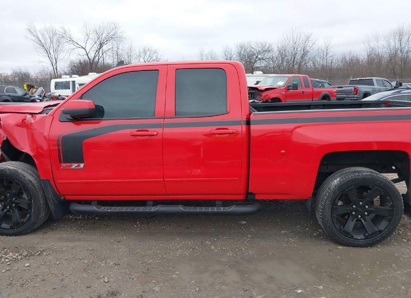 Photo 15 of 2017 Chevrolet Silverado 1500 2LT (VIN 1GCVKREC7HZ135331)