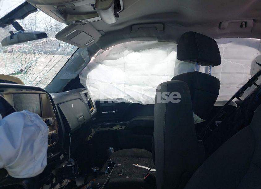 Photo 5 of 2017 Chevrolet Silverado 1500 2LT (VIN 1GCVKREC7HZ196145)