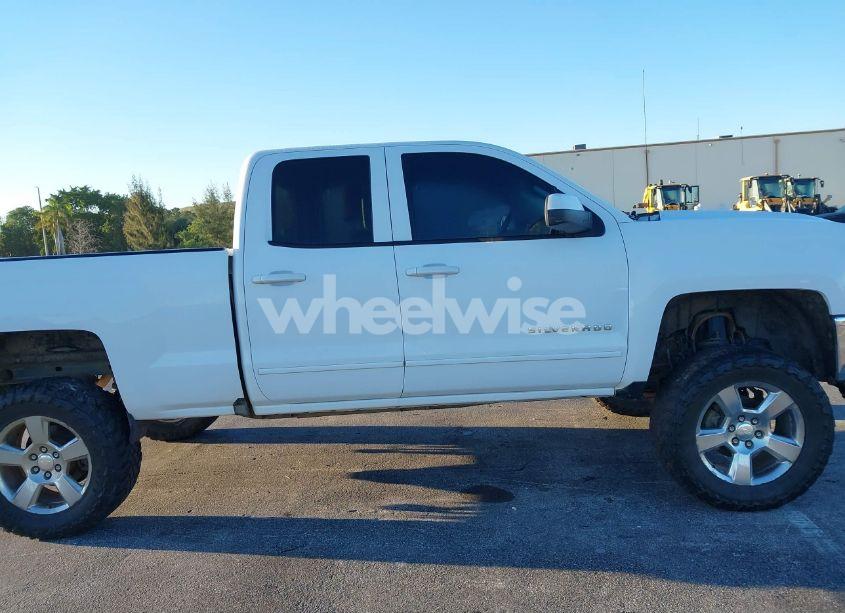 Photo 13 of 2017 Chevrolet Silverado 1500 1LT (VIN 1GCVKREC7HZ216507)