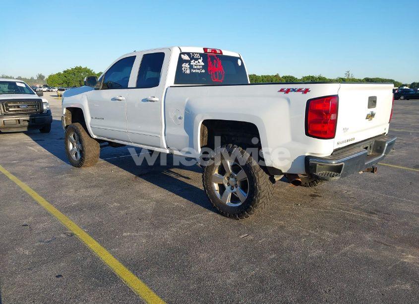 Photo 3 of 2017 Chevrolet Silverado 1500 1LT (VIN 1GCVKREC7HZ216507)