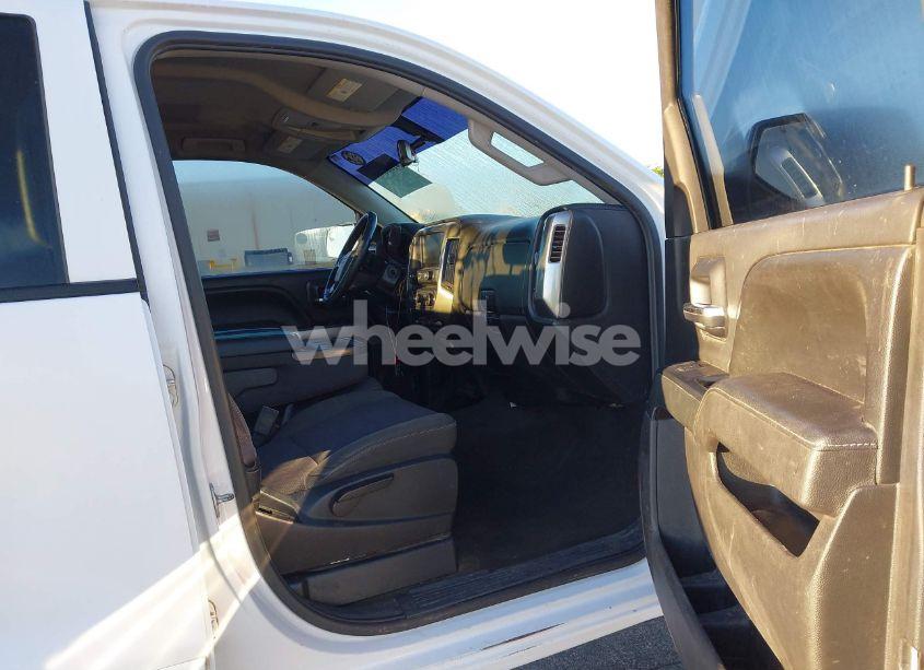 Photo 5 of 2017 Chevrolet Silverado 1500 1LT (VIN 1GCVKREC7HZ216507)