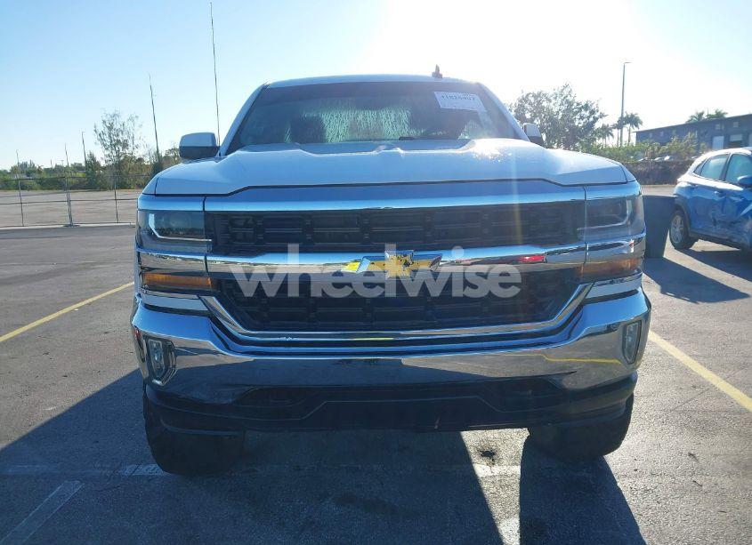 Photo 6 of 2017 Chevrolet Silverado 1500 1LT (VIN 1GCVKREC7HZ216507)