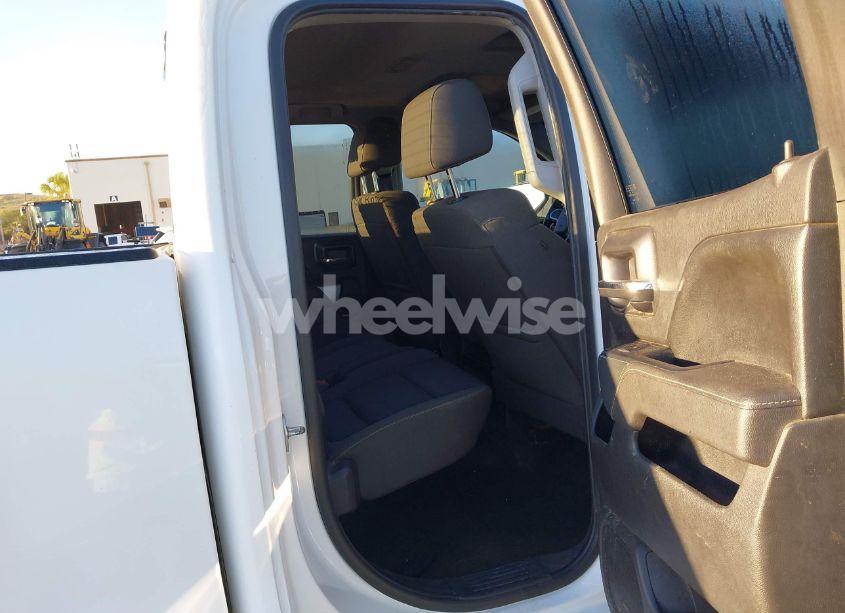 Photo 8 of 2017 Chevrolet Silverado 1500 1LT (VIN 1GCVKREC7HZ216507)