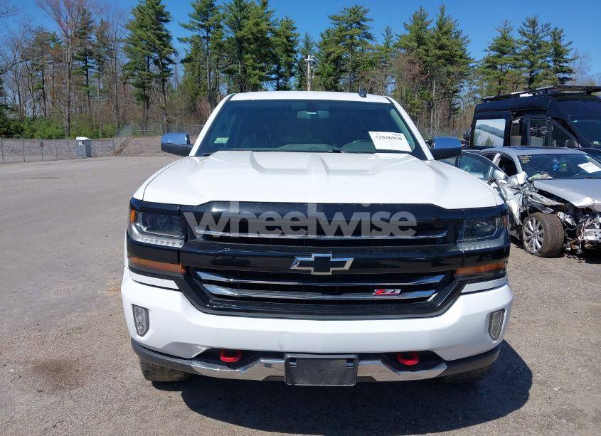 Photo 12 of 2017 Chevrolet Silverado 1500 2LT (VIN 1GCVKREC7HZ372689)