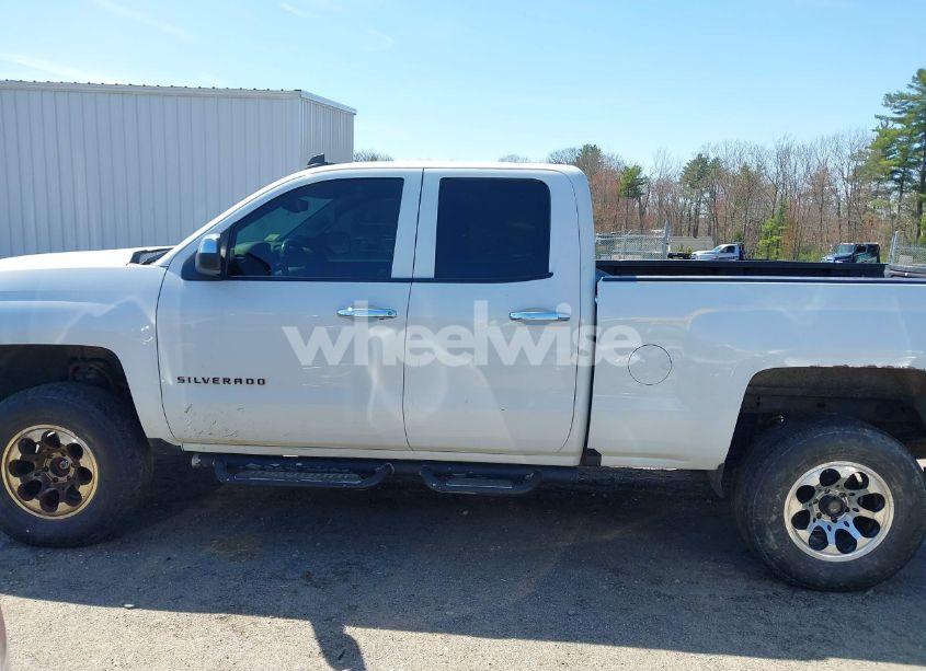 Photo 14 of 2017 Chevrolet Silverado 1500 2LT (VIN 1GCVKREC7HZ372689)