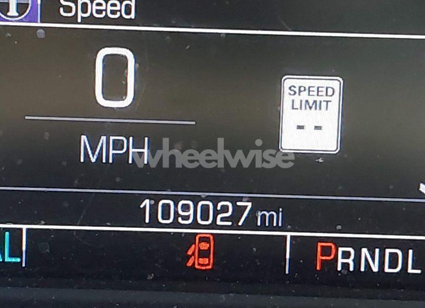 Photo 15 of 2017 Chevrolet Silverado 1500 2LT (VIN 1GCVKREC7HZ372689)