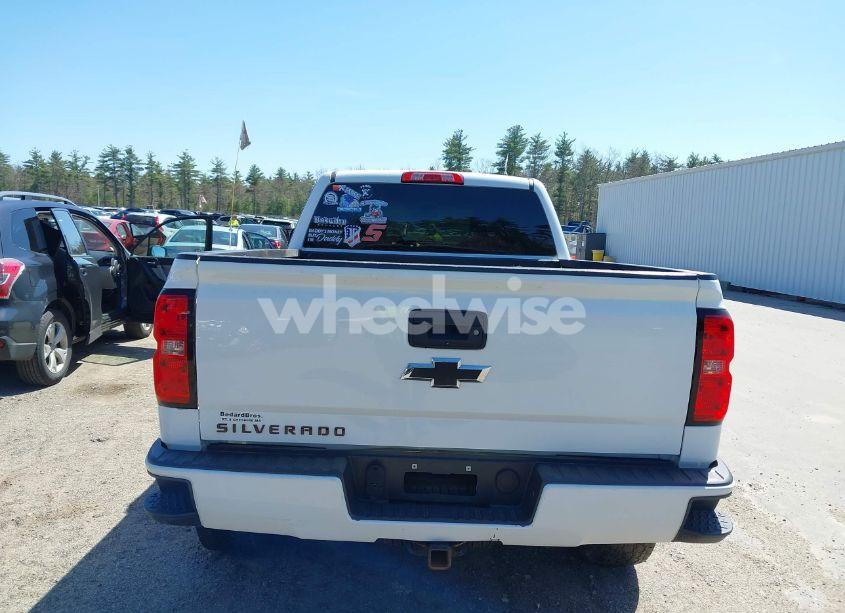 Photo 16 of 2017 Chevrolet Silverado 1500 2LT (VIN 1GCVKREC7HZ372689)
