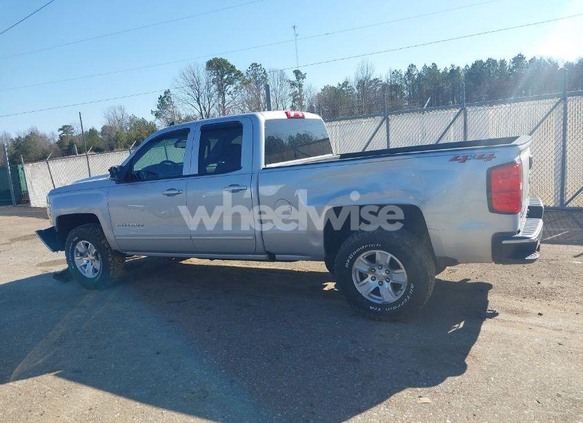 Photo 14 of 2018 Chevrolet Silverado 1500 1LT (VIN 1GCVKREC7JZ117174)
