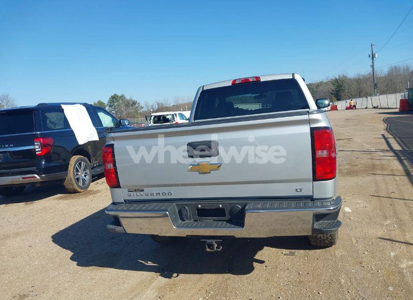 Photo 16 of 2018 Chevrolet Silverado 1500 1LT (VIN 1GCVKREC7JZ117174)