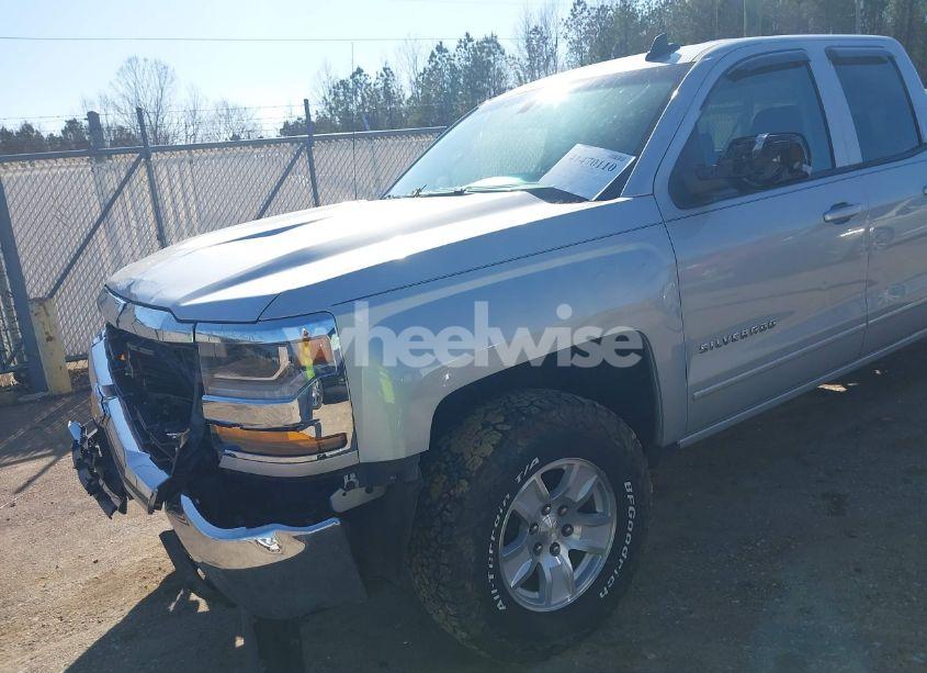 Photo 18 of 2018 Chevrolet Silverado 1500 1LT (VIN 1GCVKREC7JZ117174)