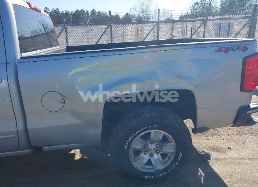 Photo 19 of 2018 Chevrolet Silverado 1500 1LT (VIN 1GCVKREC7JZ117174)