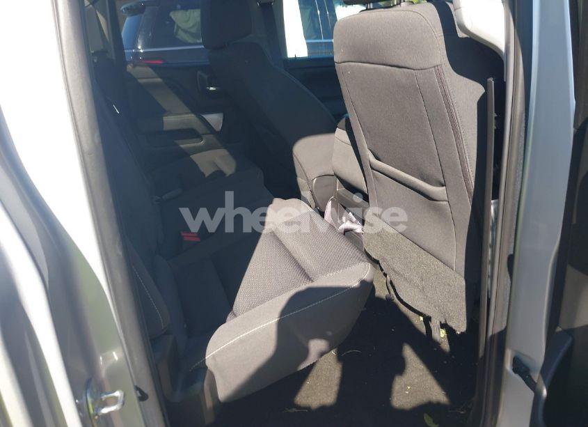 Photo 8 of 2018 Chevrolet Silverado 1500 1LT (VIN 1GCVKREC7JZ117174)