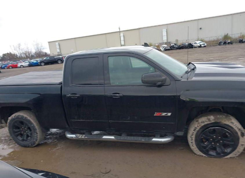 Photo 13 of 2018 Chevrolet Silverado 1500 2LT (VIN 1GCVKREC7JZ121502)