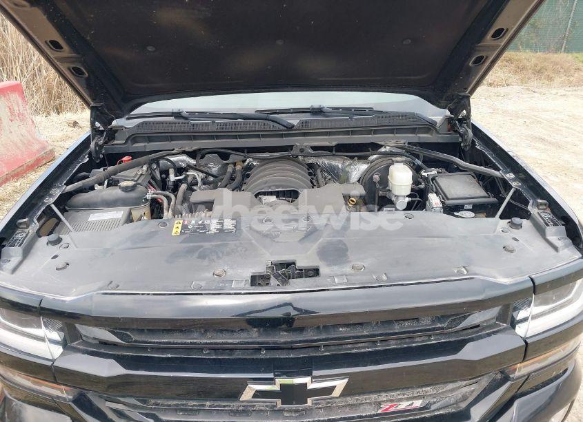 Photo 10 of 2018 Chevrolet Silverado 1500 2LT (VIN 1GCVKREC7JZ165550)