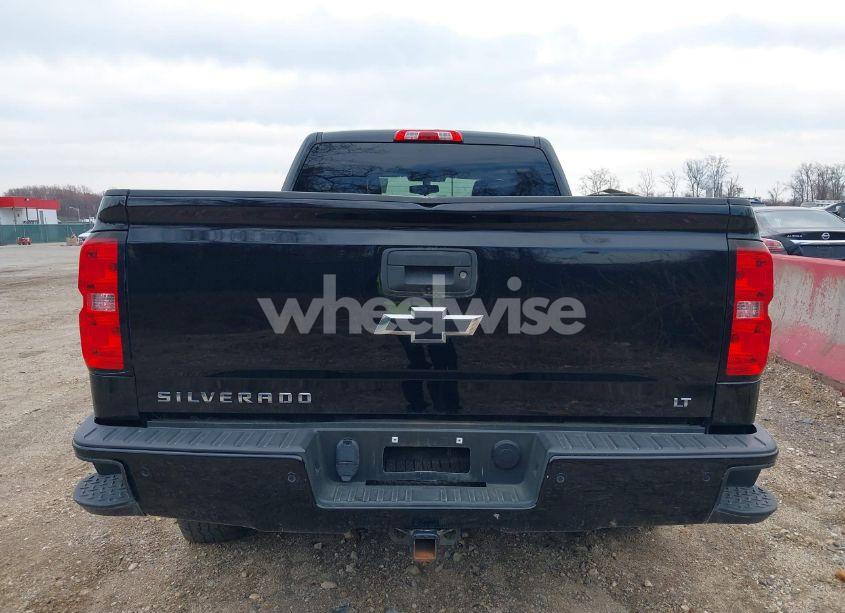 Photo 15 of 2018 Chevrolet Silverado 1500 2LT (VIN 1GCVKREC7JZ165550)