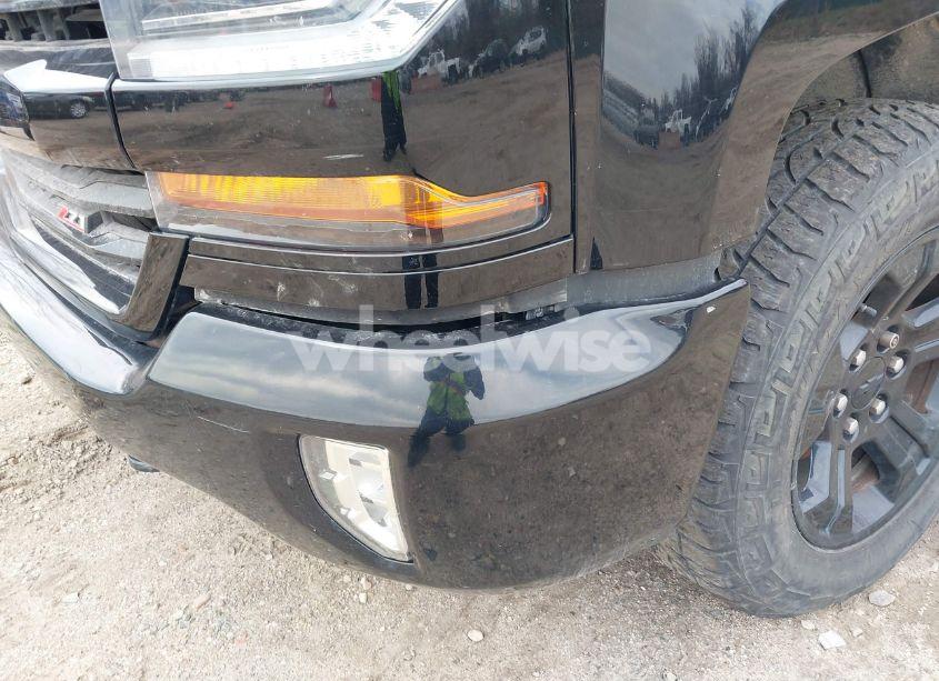 Photo 16 of 2018 Chevrolet Silverado 1500 2LT (VIN 1GCVKREC7JZ165550)