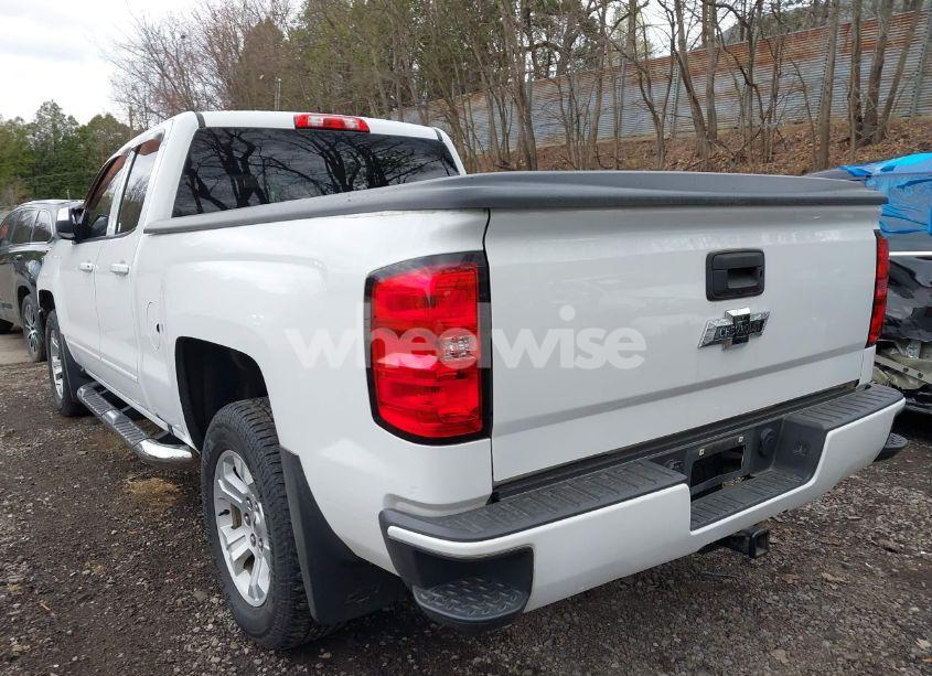 Photo 21 of 2018 Chevrolet Silverado 1500 2LT (VIN 1GCVKREC7JZ173440)