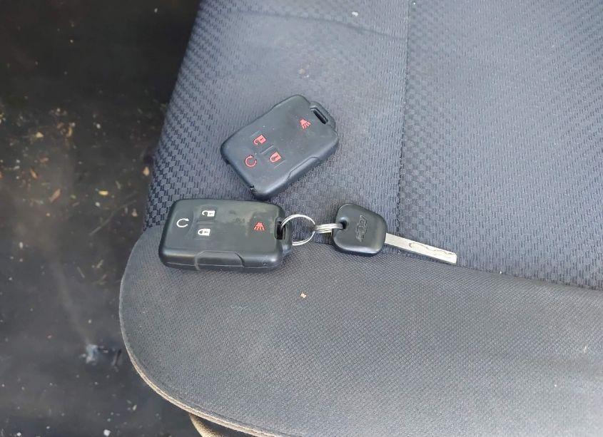 Photo 11 of 2018 Chevrolet Silverado 1500 2LT (VIN 1GCVKREC7JZ179559)