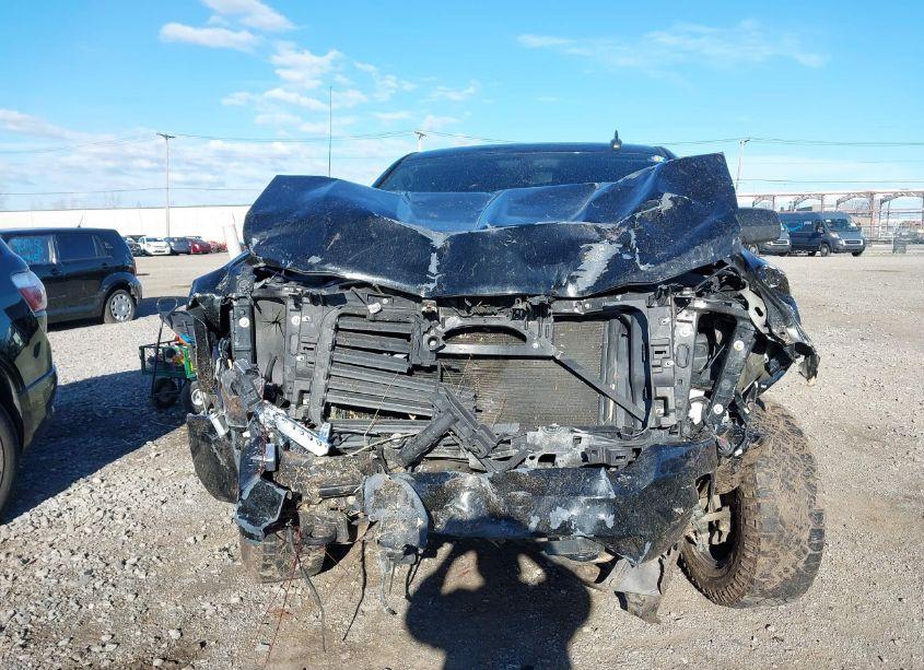 Photo 12 of 2018 Chevrolet Silverado 1500 2LT (VIN 1GCVKREC7JZ179559)