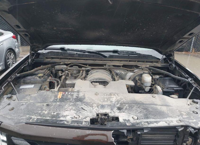 Photo 10 of 2018 Chevrolet Silverado 1500 2LT (VIN 1GCVKREC7JZ218442)