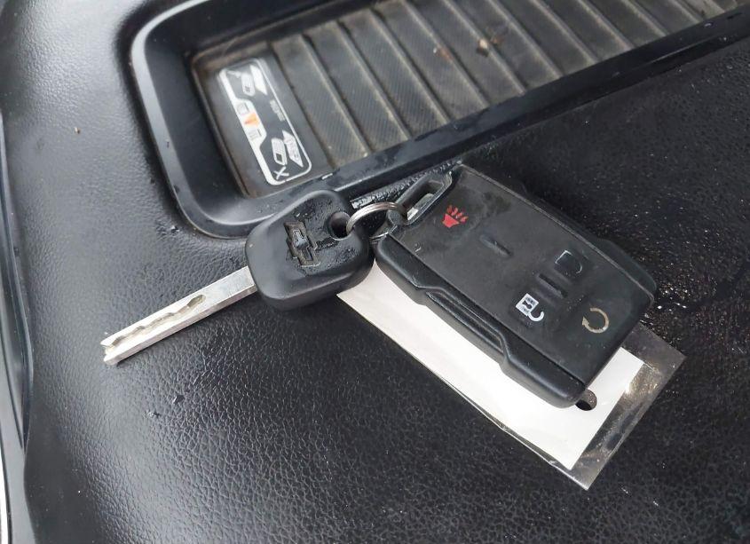 Photo 11 of 2018 Chevrolet Silverado 1500 2LT (VIN 1GCVKREC7JZ218442)