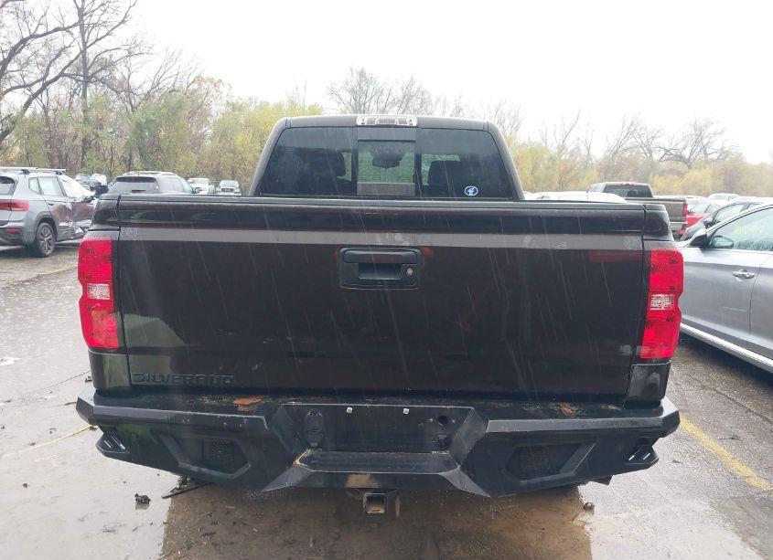 Photo 17 of 2018 Chevrolet Silverado 1500 2LT (VIN 1GCVKREC7JZ218442)