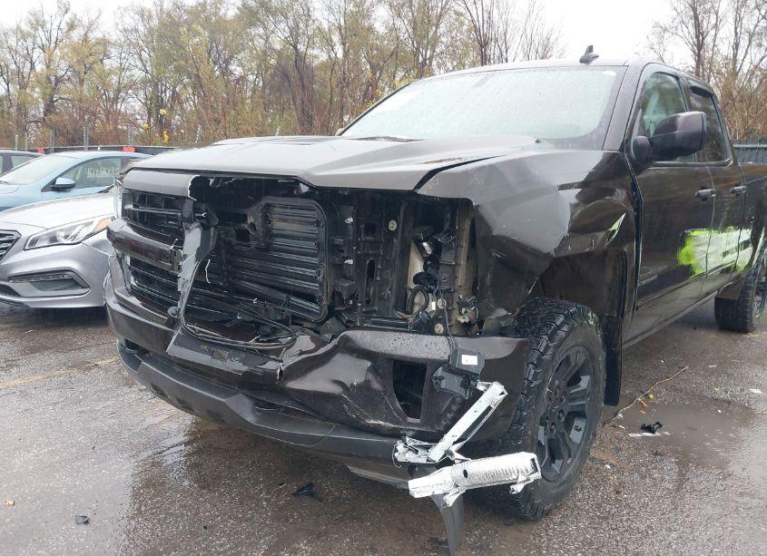 Photo 6 of 2018 Chevrolet Silverado 1500 2LT (VIN 1GCVKREC7JZ218442)