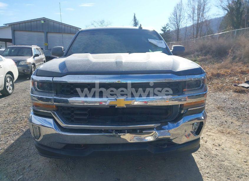 Photo 13 of 2018 Chevrolet Silverado 1500 1LT (VIN 1GCVKREC7JZ290029)
