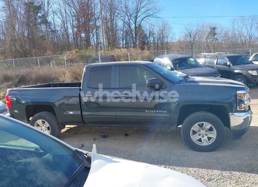 Photo 14 of 2018 Chevrolet Silverado 1500 1LT (VIN 1GCVKREC7JZ290029)