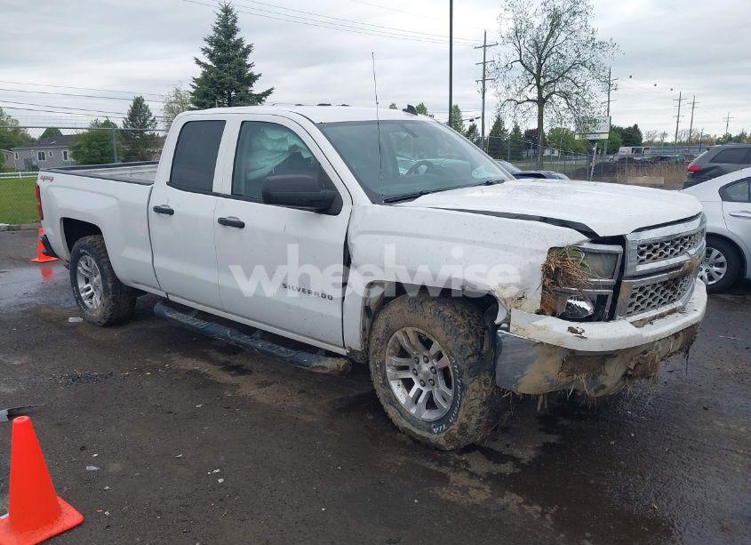 2014 Chevrolet Silverado 1500 1LT (VIN 1GCVKREC8EZ259989) main photo