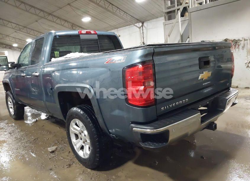 Photo 3 of 2014 Chevrolet Silverado 1500 2LT (VIN 1GCVKREC8EZ341351)