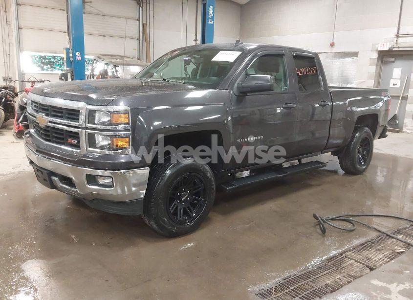 Photo 2 of 2014 Chevrolet Silverado 1500 2LT (VIN 1GCVKREC8EZ398875)