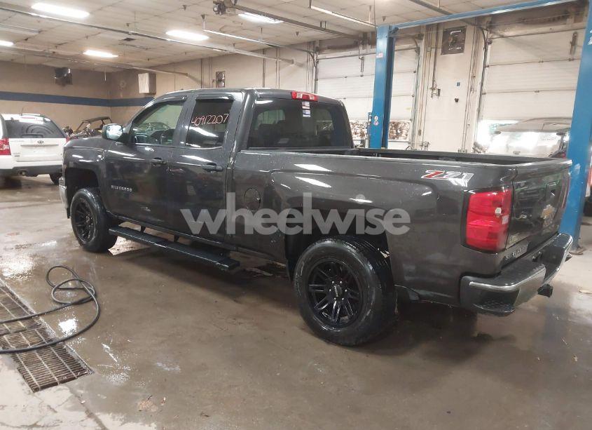 Photo 3 of 2014 Chevrolet Silverado 1500 2LT (VIN 1GCVKREC8EZ398875)