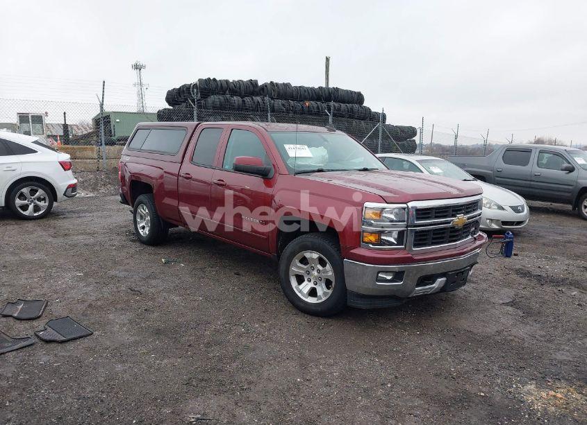 2015 Chevrolet Silverado 1500 2LT (VIN 1GCVKREC8FZ238674) main photo