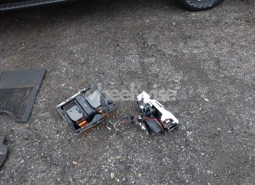 Photo 12 of 2015 Chevrolet Silverado 1500 2LT (VIN 1GCVKREC8FZ238674)