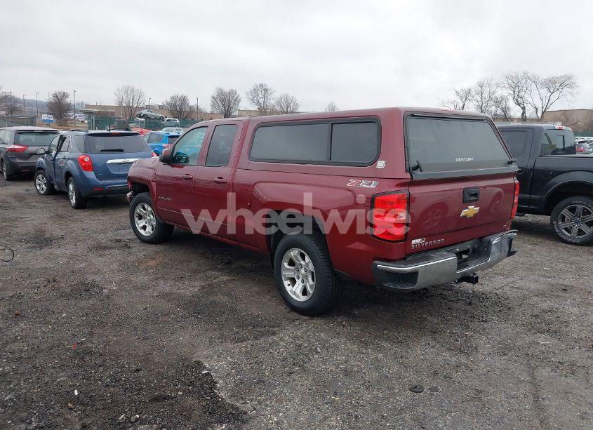 Photo 3 of 2015 Chevrolet Silverado 1500 2LT (VIN 1GCVKREC8FZ238674)