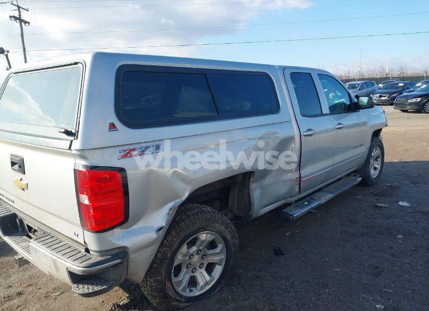Photo 4 of 2015 Chevrolet Silverado 1500 2LT (VIN 1GCVKREC8FZ252820)