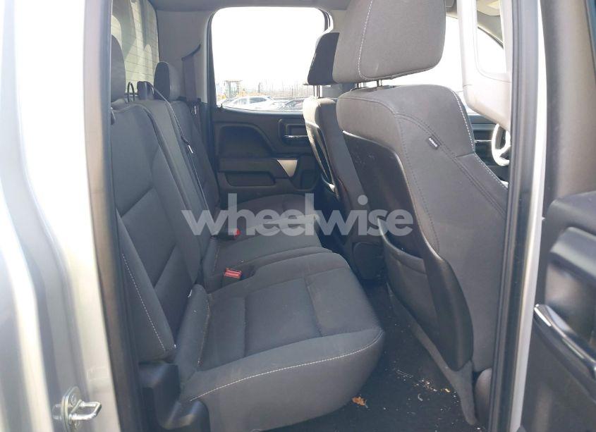 Photo 8 of 2015 Chevrolet Silverado 1500 2LT (VIN 1GCVKREC8FZ252820)