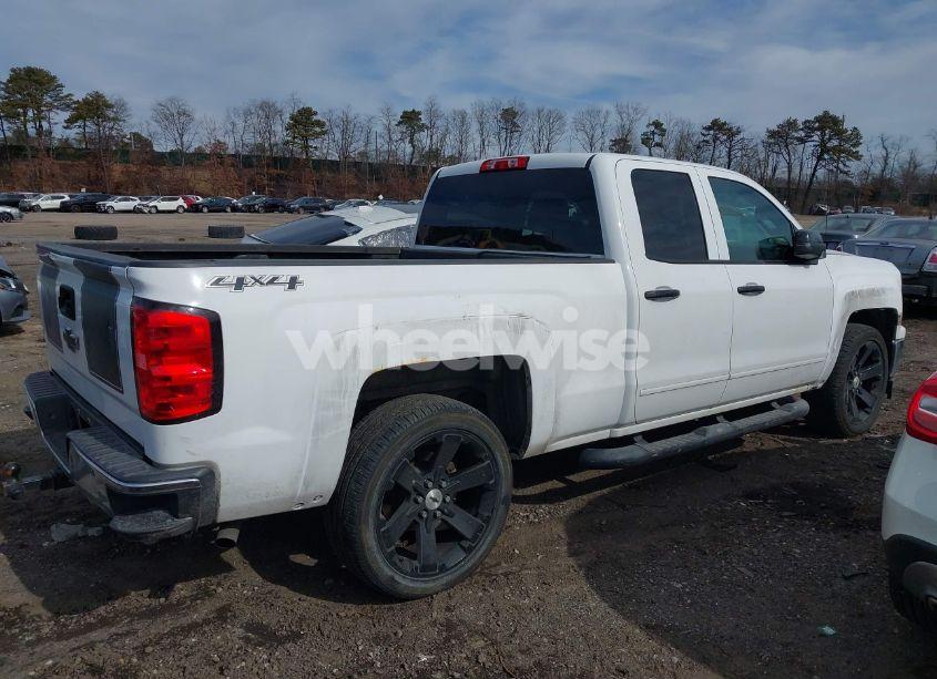 Photo 4 of 2015 Chevrolet Silverado 1500 1LT (VIN 1GCVKREC8FZ315074)