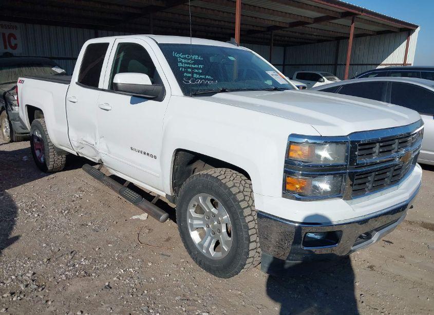 2015 Chevrolet Silverado 1500 2LT (VIN 1GCVKREC8FZ387442) main photo