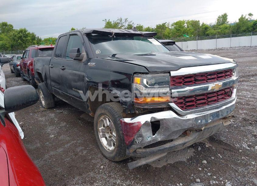 2016 Chevrolet Silverado 1500 LT (VIN 1GCVKREC8GZ113594) main photo