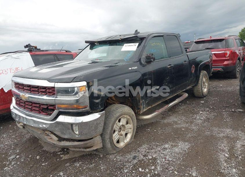 Photo 2 of 2016 Chevrolet Silverado 1500 LT (VIN 1GCVKREC8GZ113594)