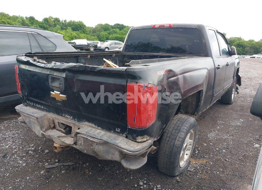 Photo 4 of 2016 Chevrolet Silverado 1500 LT (VIN 1GCVKREC8GZ113594)
